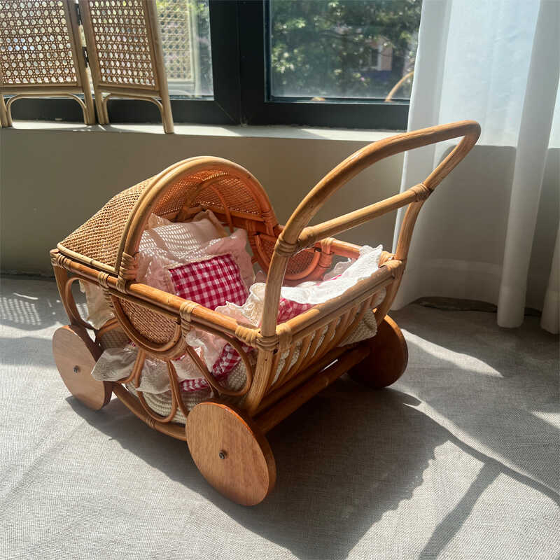 Woven Rattan Baby Stroller Vin - Baby Nursery Vintage recension och pris